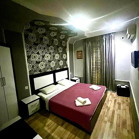 B&B Europa Hotel Kutaisi Exteriör bild
