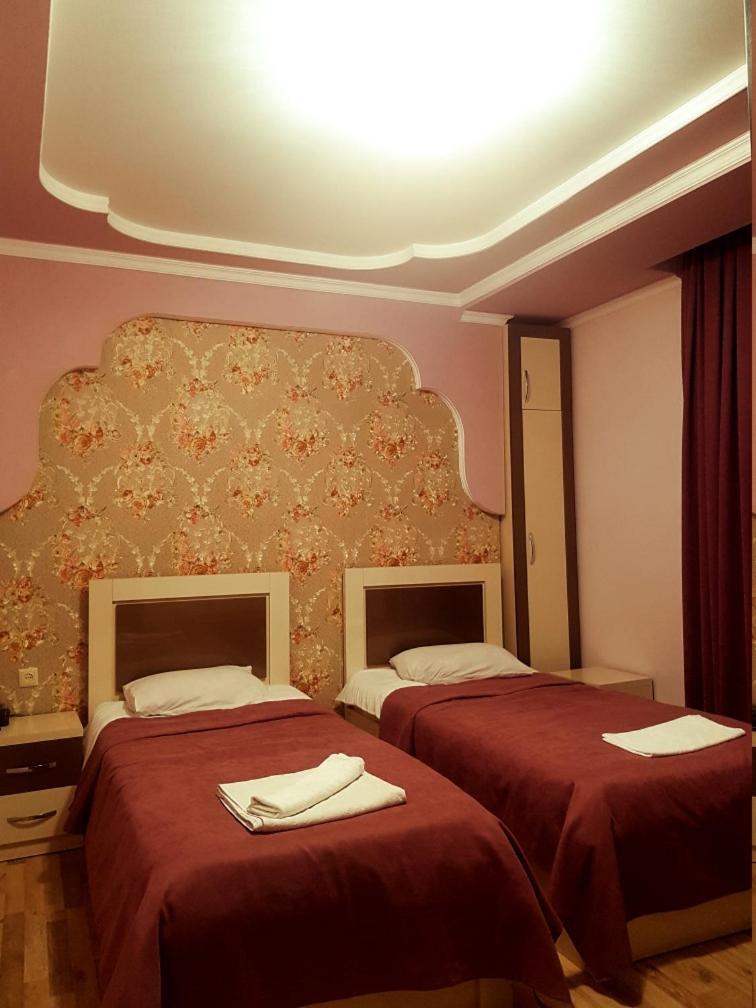 B&B Europa Hotel Kutaisi Exteriör bild