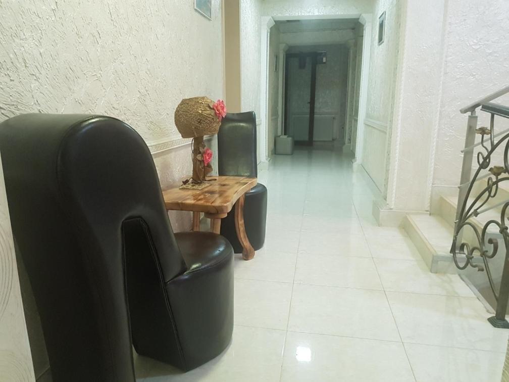 B&B Europa Hotel Kutaisi Exteriör bild