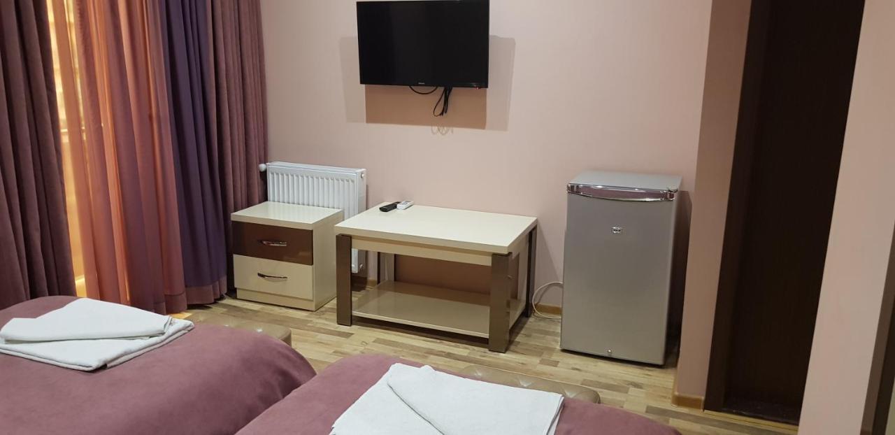B&B Europa Hotel Kutaisi Exteriör bild