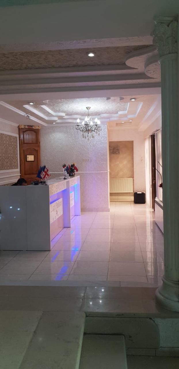 B&B Europa Hotel Kutaisi Exteriör bild